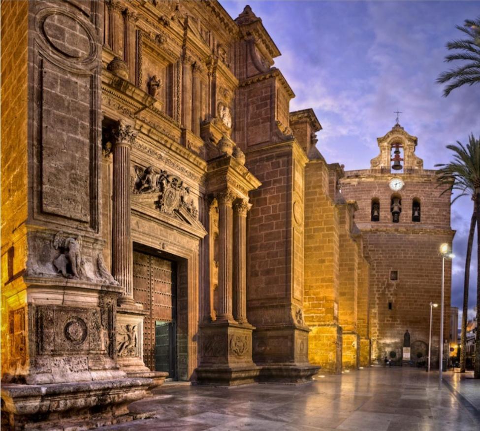 Appartement Piso Museo Del Realismo - Catedral - Alcazaba Con Parking Gratis - Super Wifi à Almería Extérieur photo